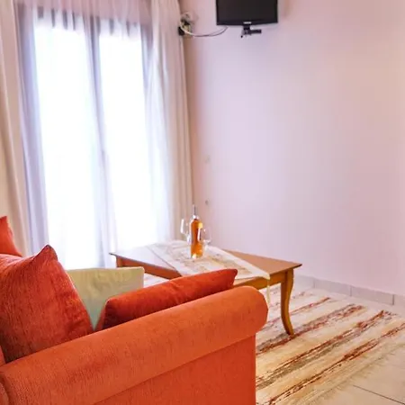 Πανσιόν Houmis Apts & *