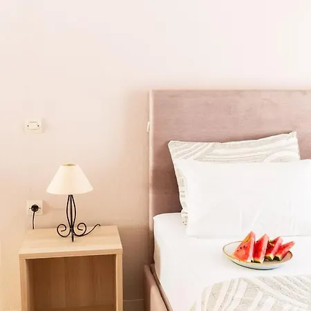Houmis Apts & Pensjonat *